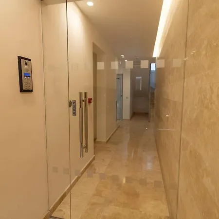 Lovely Modern 1 Bedroom In