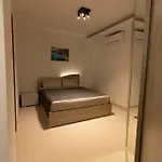 Lovely Modern 1 Bedroom In 公寓