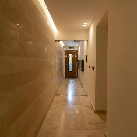 Lovely Modern 1 Bedroom In Daire *