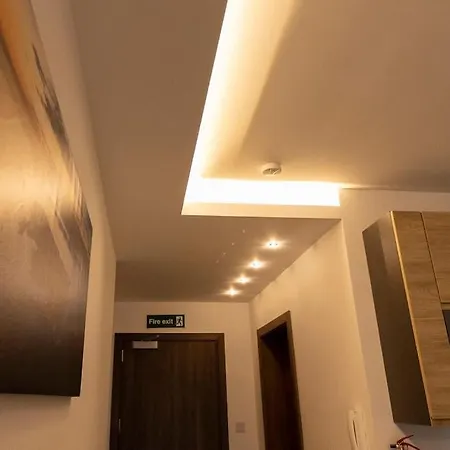 Daire Lovely Modern 1 Bedroom In