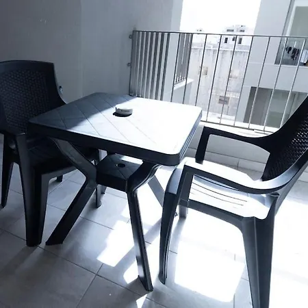 Lovely Modern 1 Bedroom In Apartment San Gwann