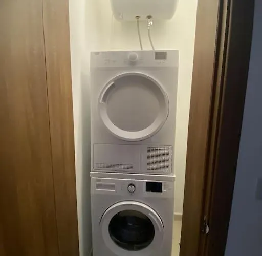 Lovely Modern 1 Bedroom In Apartamento