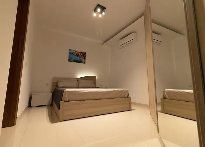 Apartman Lovely Modern 1 Bedroom In *