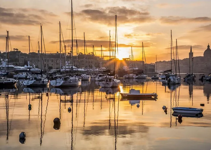 Apartment Lovely Modern 1 Bedroom In *